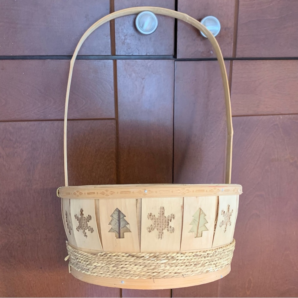 Christmas planter basket with lining
